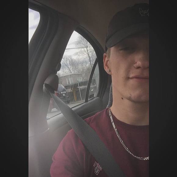 Meet your Posher, Baryn - Picture 1 of 1